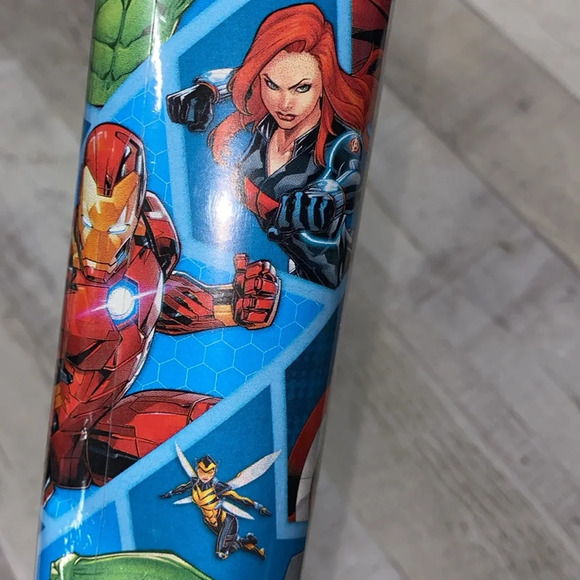 Avengers movie gift wrapping paper new in package - Picture 5 of 9